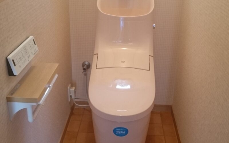 イヤなにおいをしっかり消臭！手洗いもしやすいトイレにリフォーム　滋賀県栗東市
