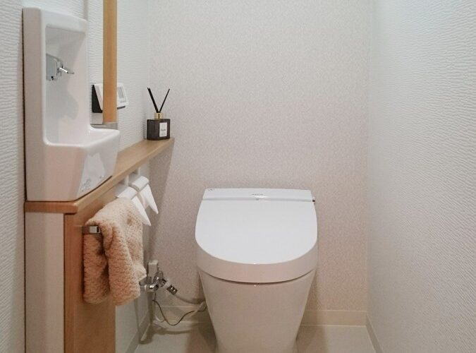 約0.8畳の狭いトイレを広く使うリフォーム　滋賀県栗東市