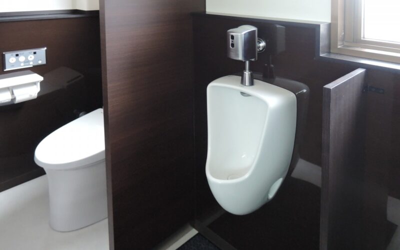 事務所のトイレを高級感のあるトイレにリフォーム　滋賀県甲賀市