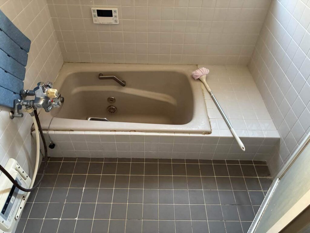 リフォーム前の浴室1
