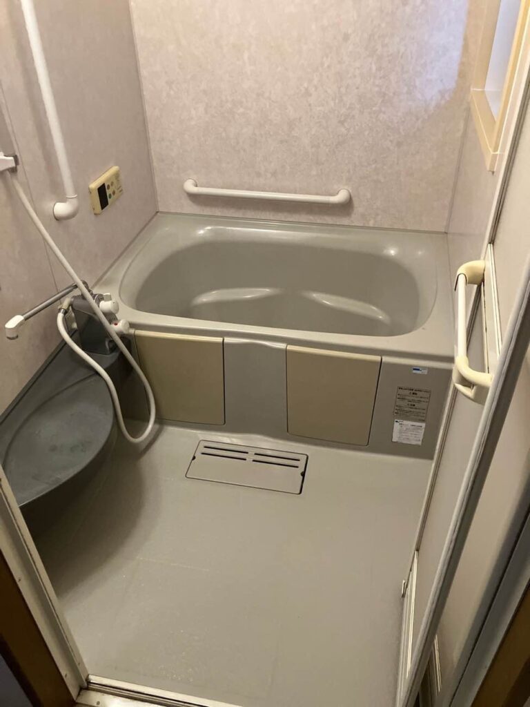 リフォーム前の浴室2