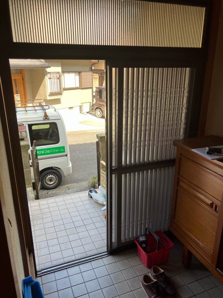 リフォーム前の玄関1