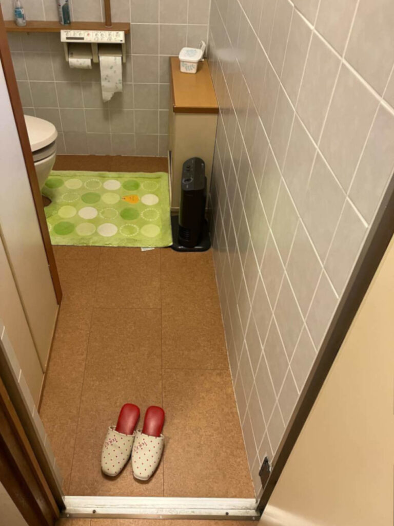 リフォーム前のトイレ2