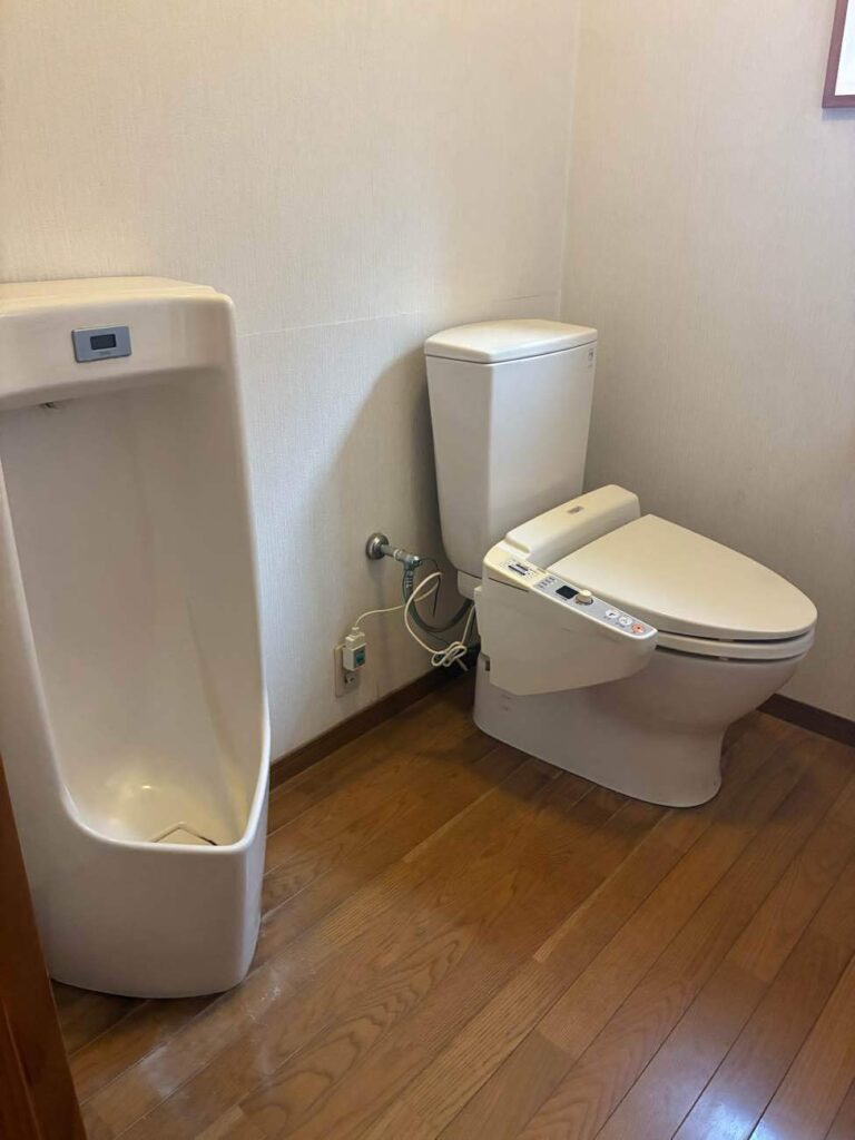 リフォーム前のトイレ1