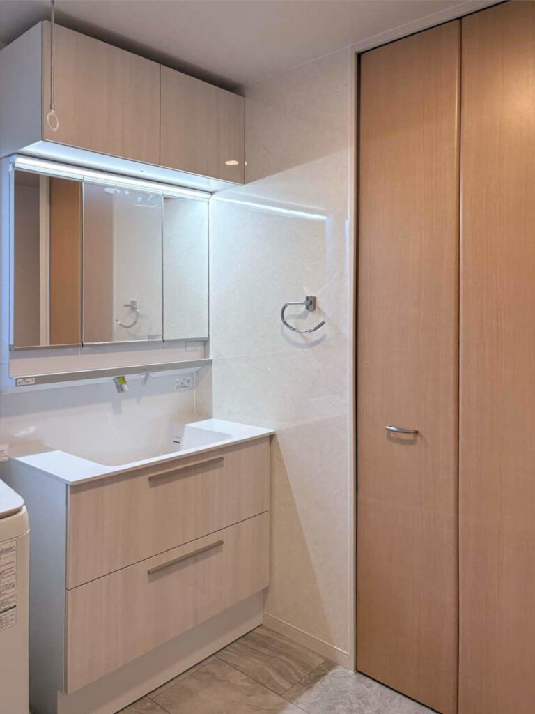 リフォーム後の洗面所５