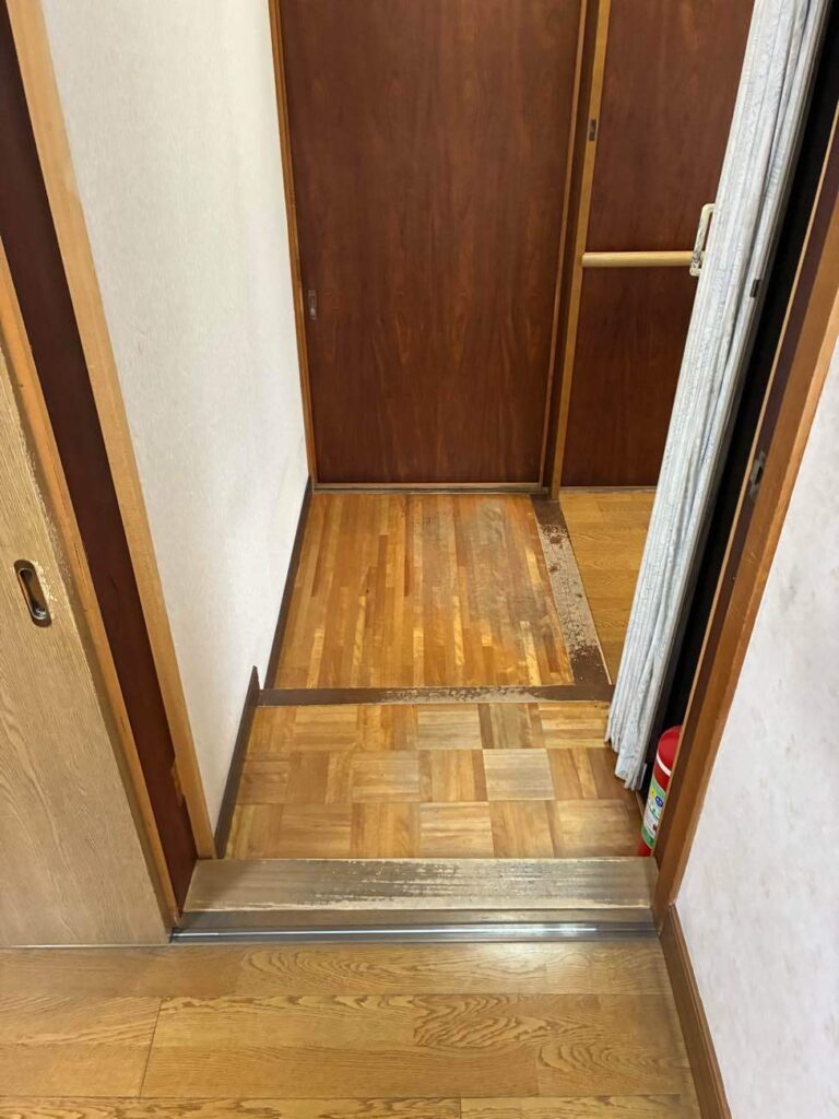 リフォーム前の洗面脱衣室１