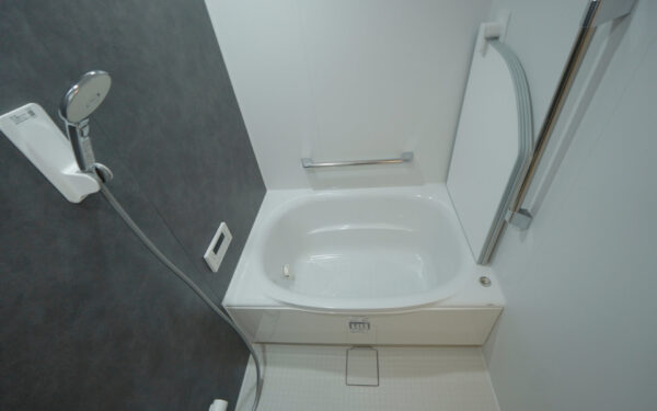 【築27年の中古マンション】水回り4点とリビングダイニング・和室・洋室の内装をフルリフォームした事例|草津市