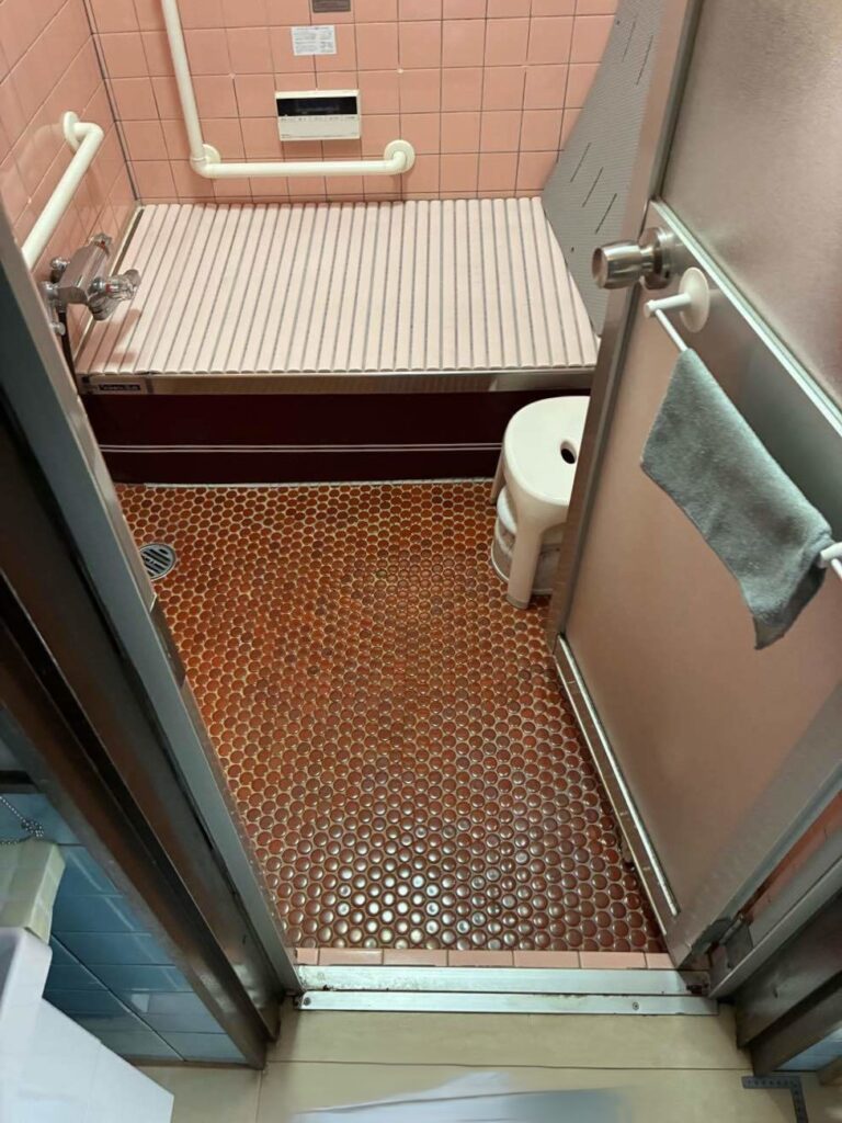 リフォーム前の浴室3