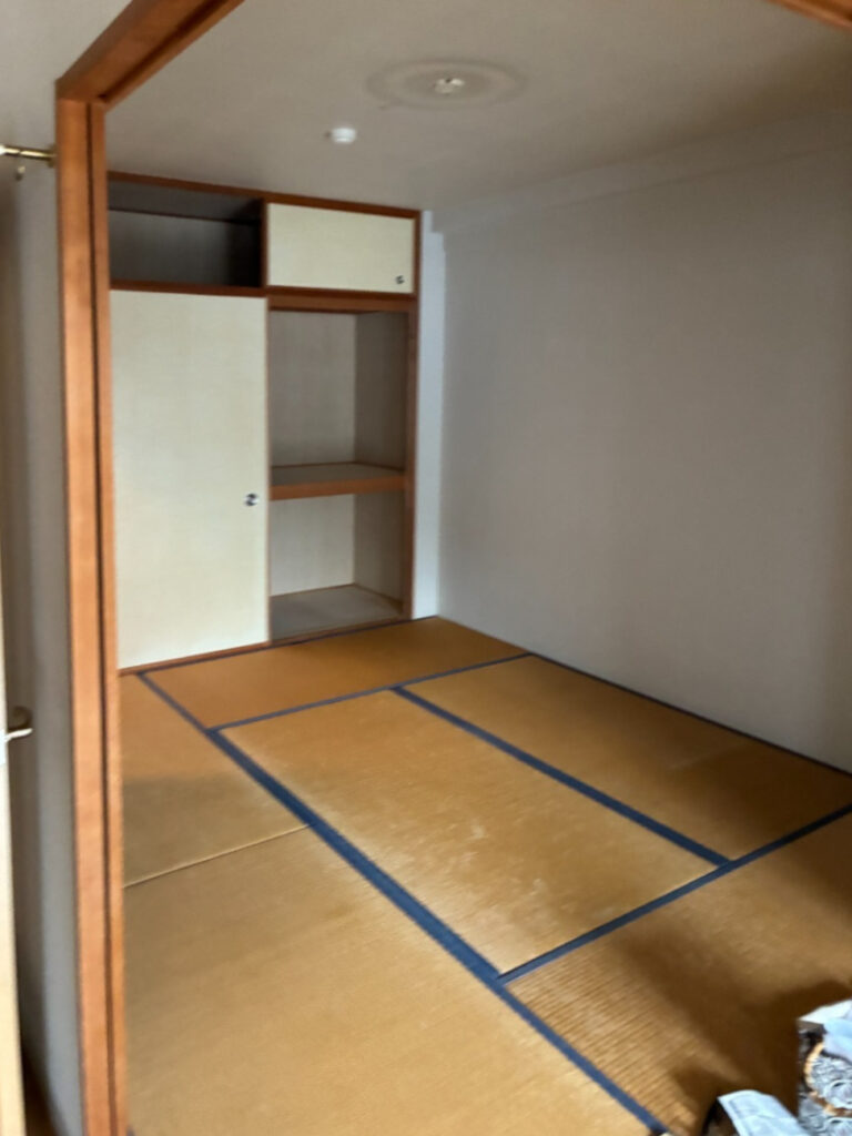 リフォーム前のLDK2