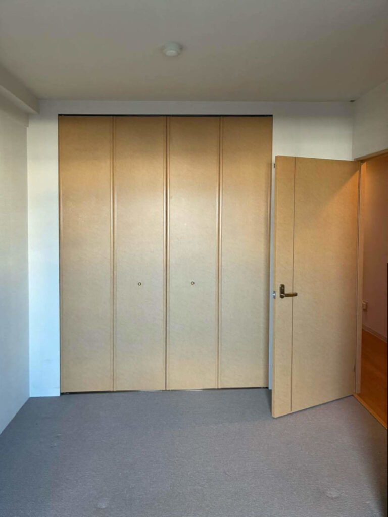 リフォーム前の洋室2