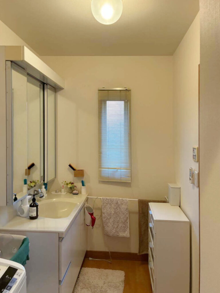 リフォーム前の洗面所２