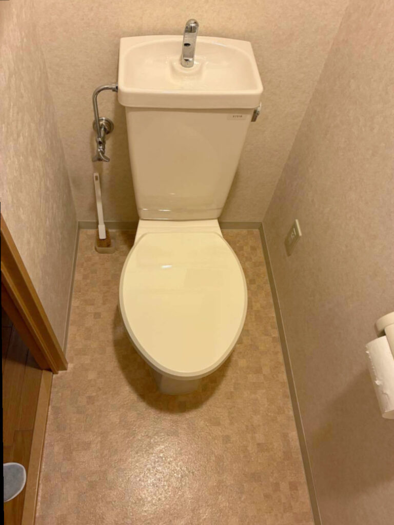 リフォーム前のトイレ2